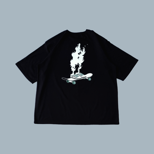 Camiseta Oversize - Skater on Fire