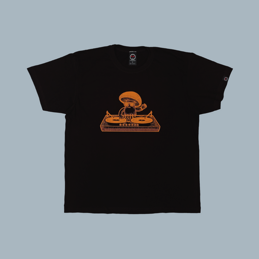 Camiseta Regular - Mushroom DJ