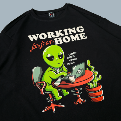 Camiseta Oversize - Working Far From Home